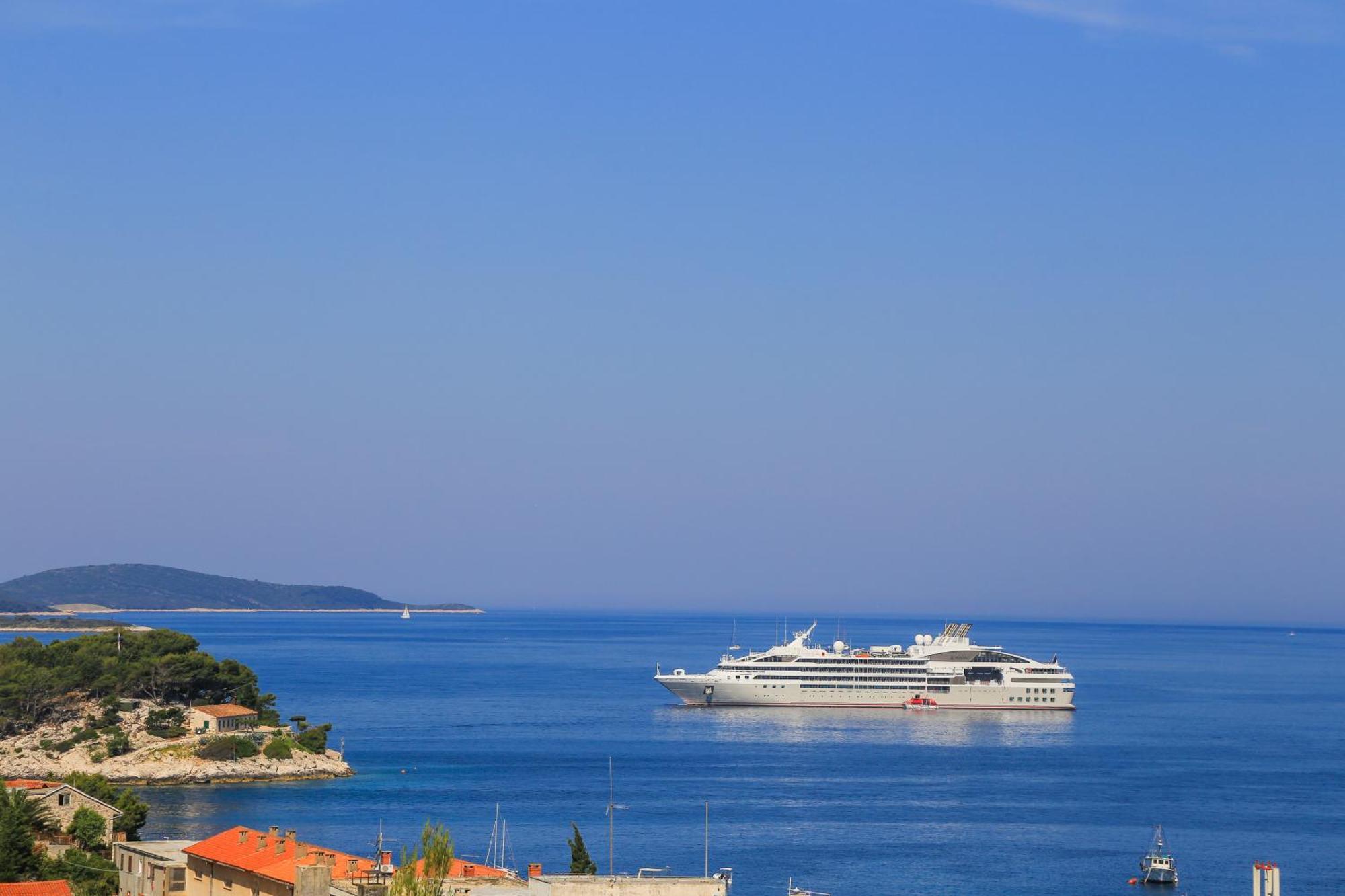 Apartments Sunny Elza Hvar Town Rum bild